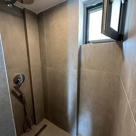 Apartment Haris *