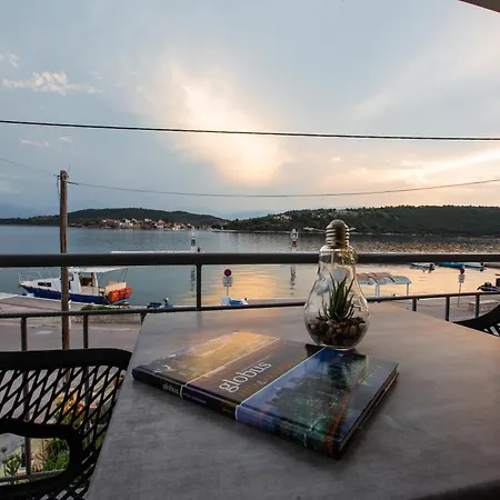 Haris Апартаменты