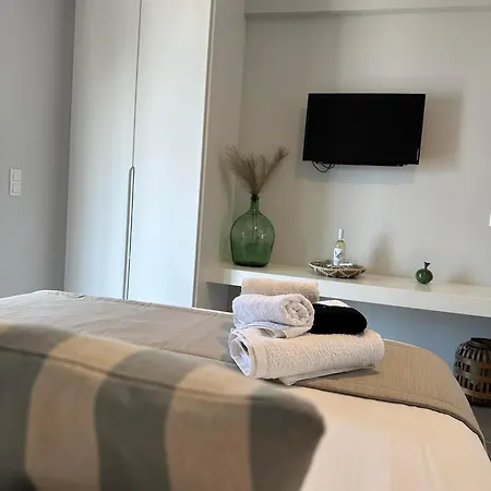 Haris * Glyfada (Phocis)